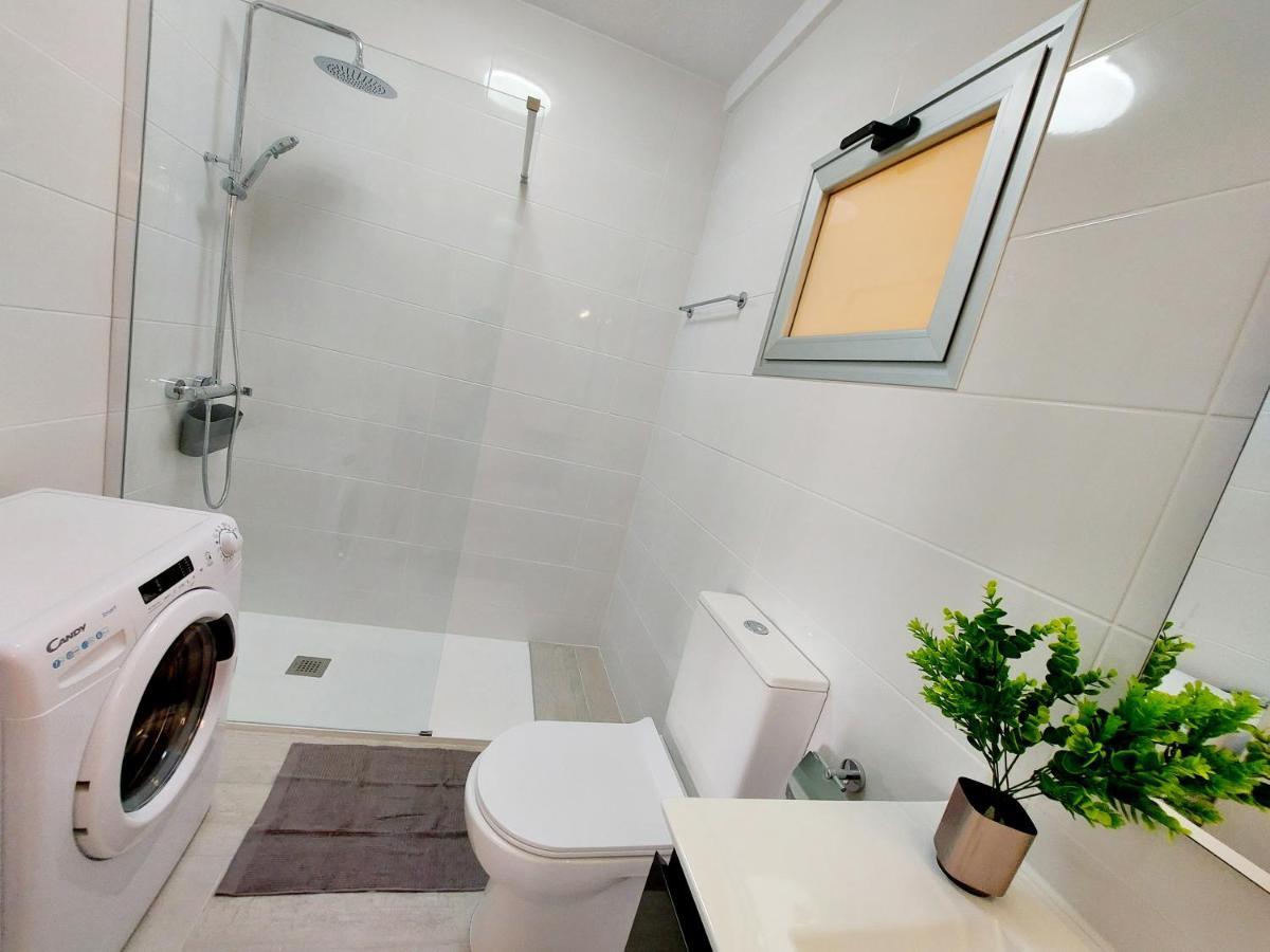Sunny Cozy Nice Apartment Loscristianos Wifi,Pool Los Cristianos  Eksteriør bilde
